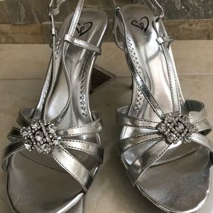 Windsor Silver Heels